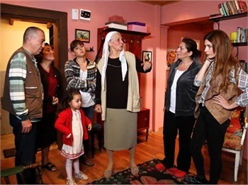 Kocamın Ailesi'nde Tarık evden ayrılacak mı?