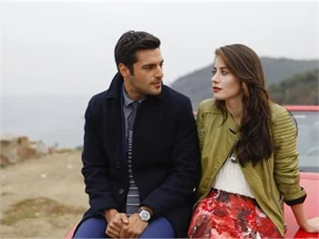 Kiraz Mevsimi'nde Öykü aşkı mı kariyeri mi seçecek?
