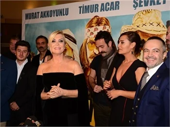 Derya Baykal uyardı: Dik dur kızım!