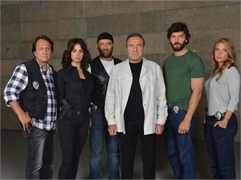 “Arka Sokaklar”ın büyük başarısı