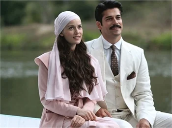 Çalıkuşu zirvede yer aldı!