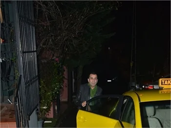 Begüm Birgören ev partisi verdi!