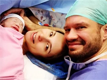 Doğulu ailesinin bebek sevinci!