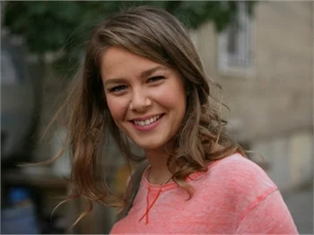 Burcu Biricik'in iki yüzü!