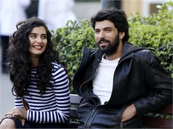 Kara Para Aşk hayranları dikkat!