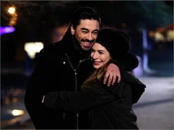 Kocamın Ailesi'nde Tarık ile Güneş'in romantik anları!