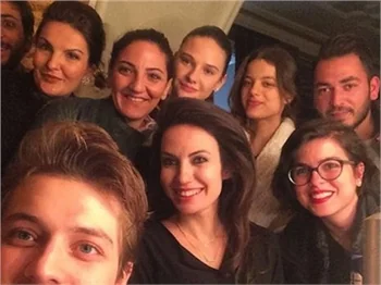 Paramparça'nın setinde neler oluyor?