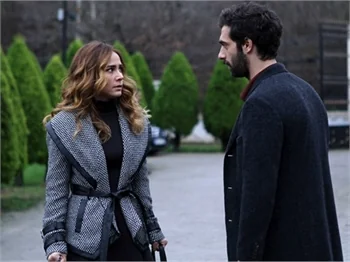 Ayşegül, Poyraz’ın Kim Olduğunu Öğreniyor