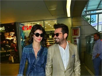 Beren Saat Kadınlar Günü'nü yazdı
