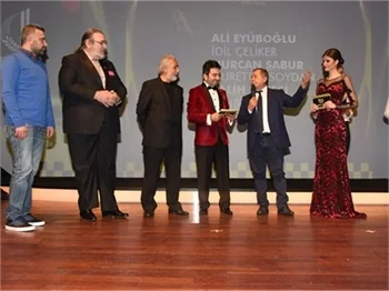 Taksiciler ödüllendirildi!