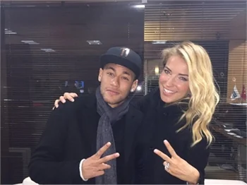 Burcu Esmersoy'a Neymar sorulunca...