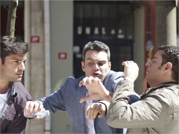 Kiraz Mevsimi 42 bölüm: Ayaz ve Mete'nin hesaplaşması!