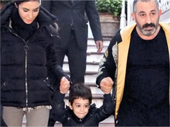 Cem Yılmaz ile Ahu Yağtu'nun Kemal buluşması!