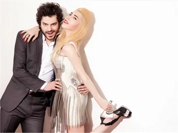 Hande Yener'den ihanet iddialarına fotoğraflı yanıt!