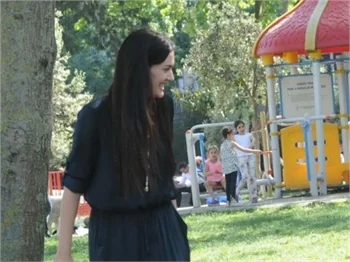 Halit Ergenç, Bergüzar Korel ve Ali Ergenç'in piknik keyfi
