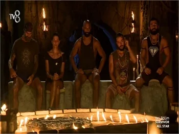 Survivor'da gönüllülerde hangi isim elendi?