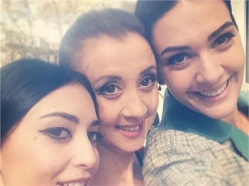 Bergüzar Korel'den Karadayı'ya veda kareleri...