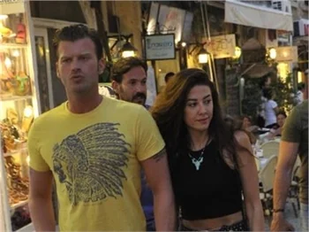 Kıvanç Tatlıtuğ ile Başak Dizer ile Alaçatı'da