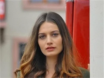Arka Sokaklar'ın Leyla'sı Gülcan Arslan Bodrum'da bikinili görüntülendi