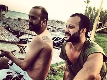 Ünlüler tatile komşuya kaçtı