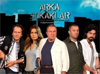 Kanal değiştirecek olan Arka Sokaklar’da sürpriz ayrılık