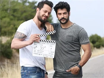 Murat Boz ve Burak Özçivit çekimlere başladı