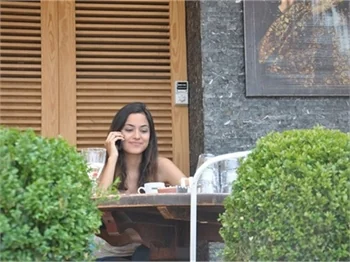 Rafet El Roman ve eşi Limonata Etiler'de yemek yedi