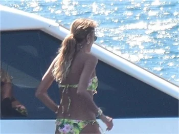 Özge Ulusoy fena yakalandı