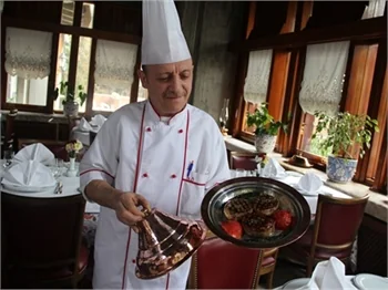 Etin usta ismi: Beyti Restaurant