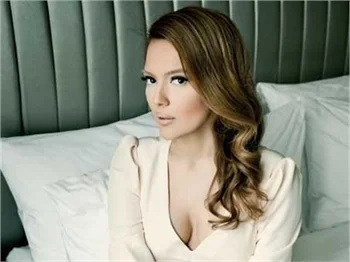 Demet Akalın'dan Ece Erken'e ağır gönderme!