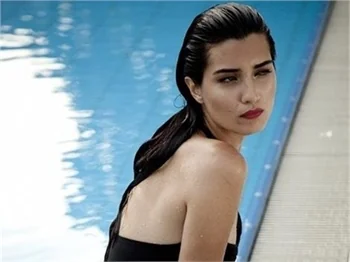 Tuba Büyüküstün ve Onur Saylak aynı filmde buluştu