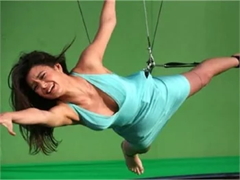 Beren Saat rolü için sarışın oluyor