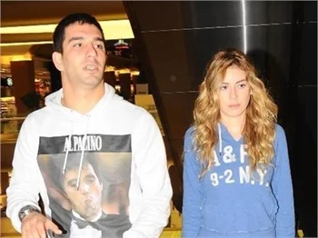Arda Turan geldi, Sinem Kobal kaçtı