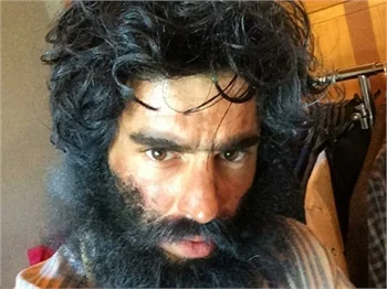 İlişki Durumu: Karışık'ta kıskançlık krizi!