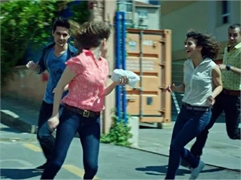 Yaz'ın Öyküsü'nde sürpriz ayrılık!