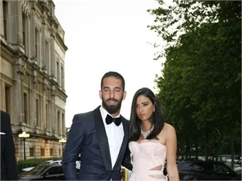 Arda Turan'dan 'günaydın' pozu