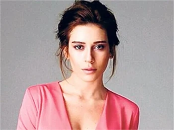 Çarşı'dan Sinem'e evlilik teklifi!