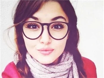 Hande Erçel okula ara verecek