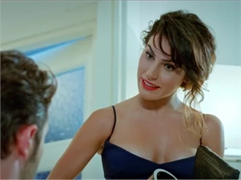 Acil Aşk Aranıyor’da Serenay Aktaş göründü!