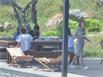 Kerem Bürsin ve Serenay Sarıkaya evlilik için ilk adımı atıyor