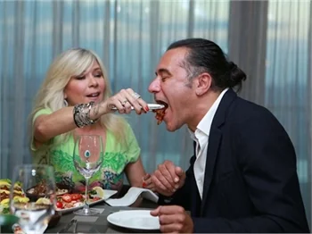 Samantha Fox, hayranlarıyla Kalbur Et'te buluştu