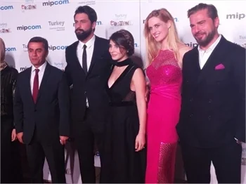 Filinta, Cannes'a çıkarma yaptı