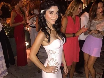 Merve Boluğur ile Murat Dalkılıç'ın davetsiz misafiri