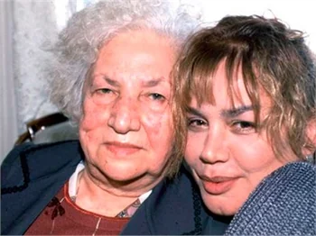 Sezen Aksu'nun annesi yoğun bakımda