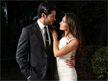 "Kadir Doğulu dikkat et, bu kız seni terk eder"