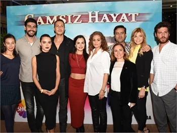 Gamsız Hayat oyuncularının gala heyecanı!