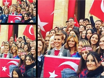 Gülben Ergen, Anıtkabir'de!