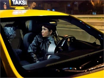 Paramparça'da aşk gecesi!