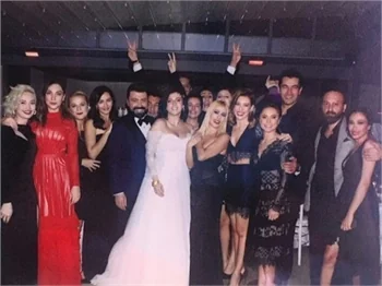 Bülent Emrah Parlak ve Burcu Gönder evlendi