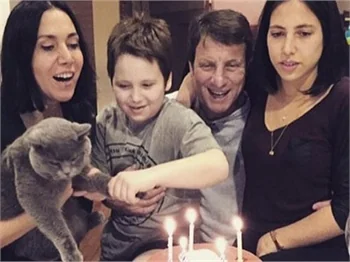 Feraye Tanyolaç yeni yaşını eski eşi Kaya Çilingiroğlu ile kutladı!